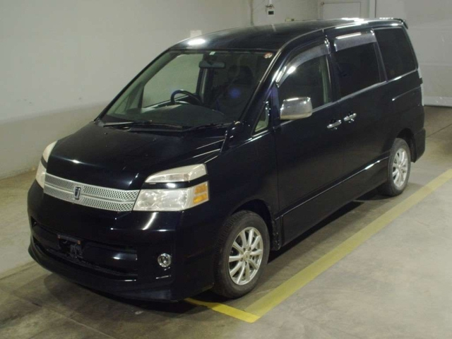 TOYOTA VOXY 2006