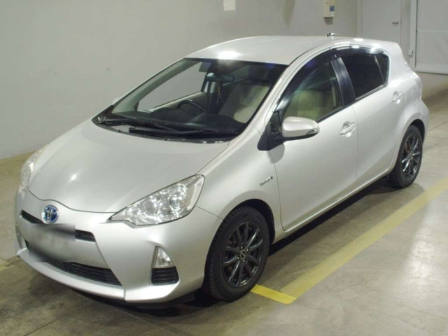 TOYOTA AQUA 2014
