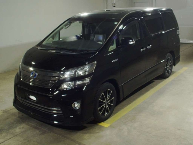 TOYOTA VELLFIRE 2013