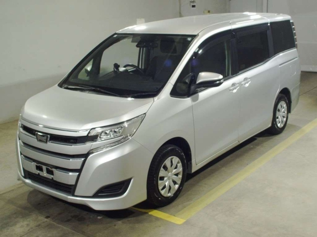 TOYOTA NOAH 2019