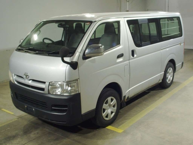 TOYOTA HIACE VAN 2006