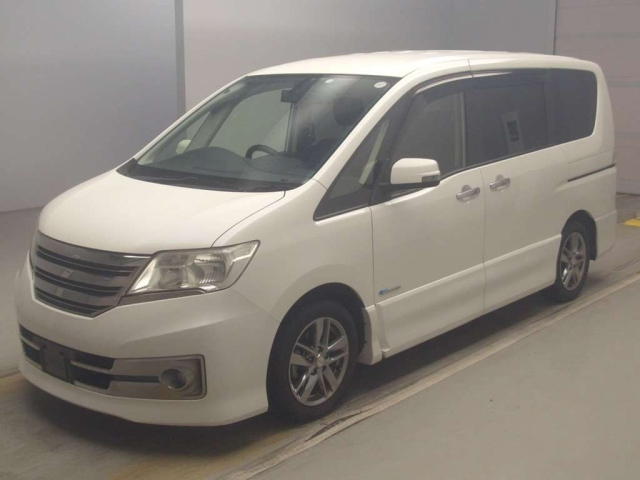 NISSAN SERENA