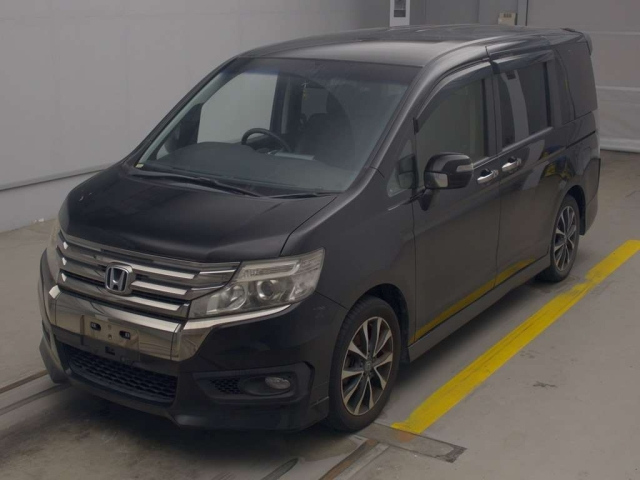 HONDA STEP WAGON 2014