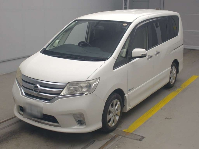 NISSAN SERENA 2013