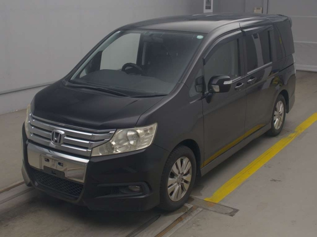 HONDA STEP WAGON 2011
