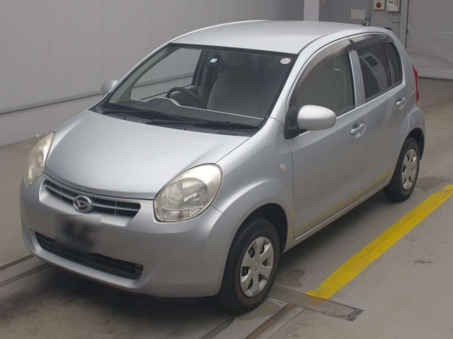 DAIHATSU BOON 2012