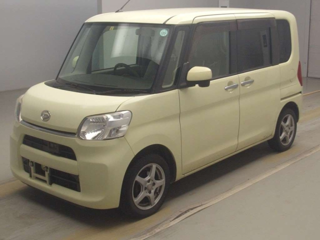 DAIHATSU TANTO 2014