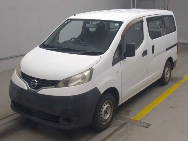 NISSAN NV200 2014