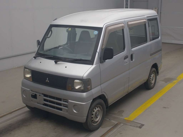 MITSUBISHI MINICAB VAN 2006