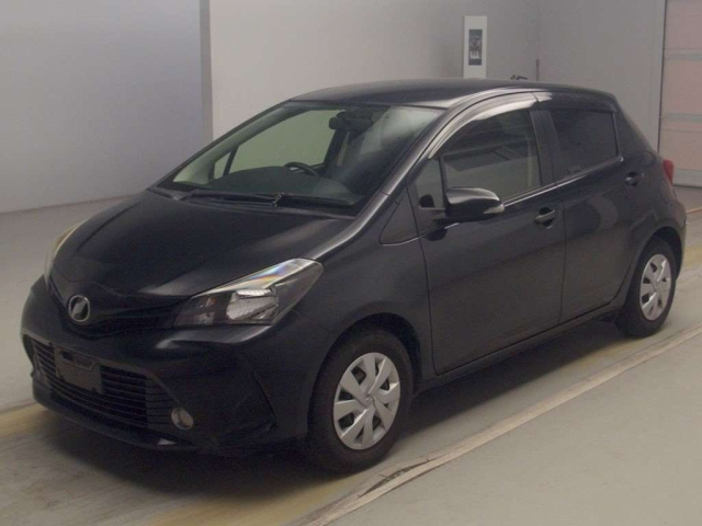 TOYOTA VITZ 2014