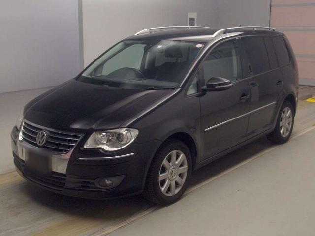 VOLKSWAGEN GOLF TOURAN 2010