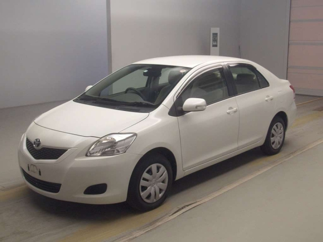 TOYOTA BELTA 2010