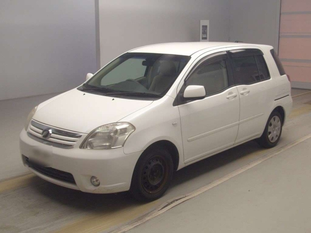 TOYOTA RAUM 2008