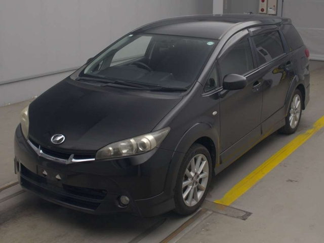 TOYOTA WISH 2011