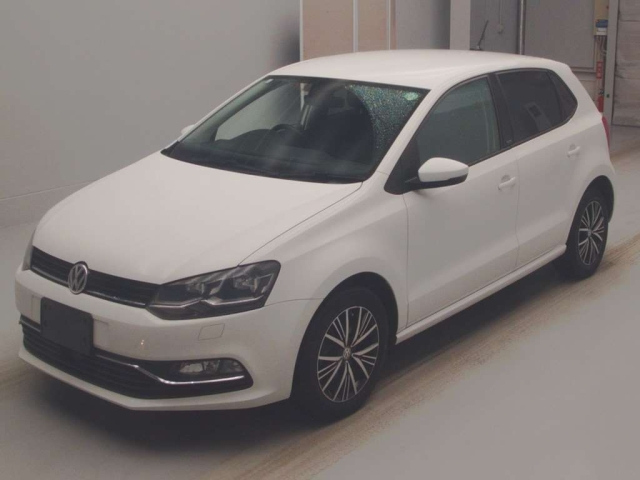 VOLKSWAGEN POLO 2016