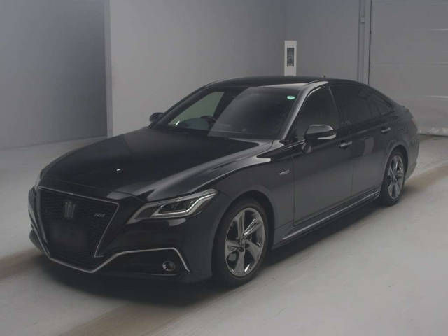 TOYOTA CROWN 2018