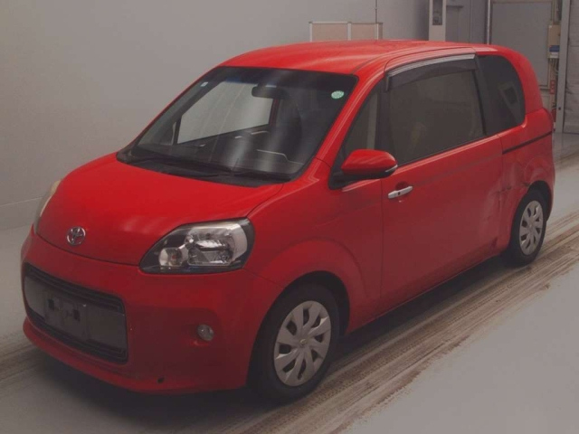 TOYOTA PORTE 2015