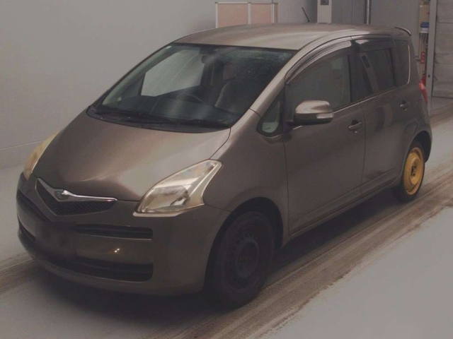 TOYOTA RACTIS 2005