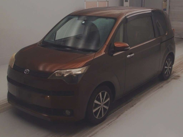 TOYOTA SPADE 2012
