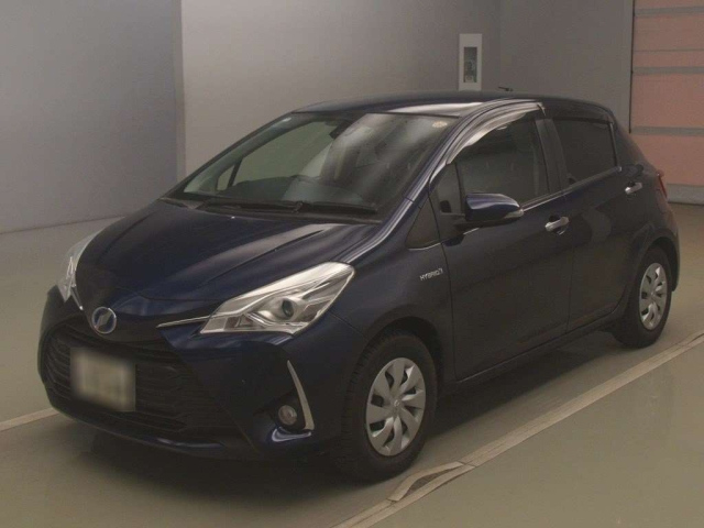 TOYOTA VITZ 2020