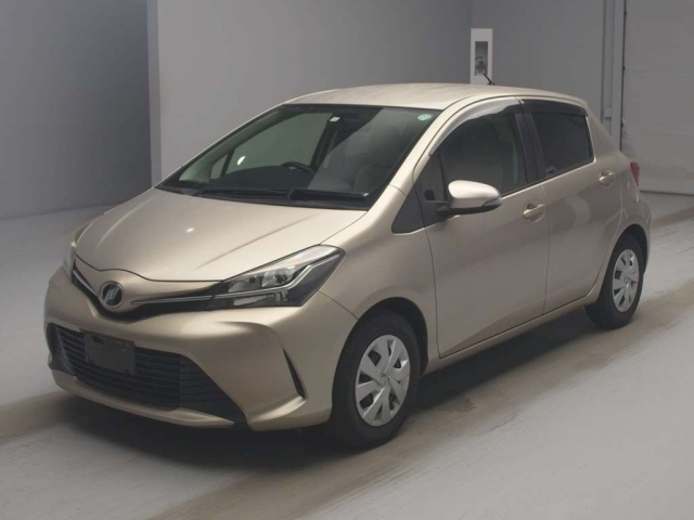 TOYOTA VITZ 2014