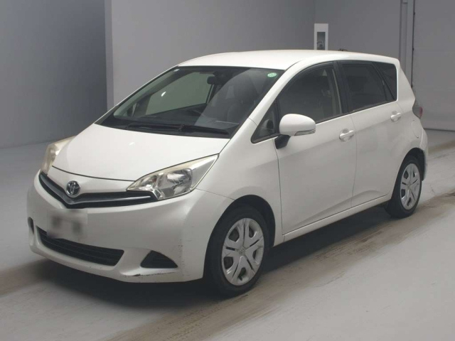 TOYOTA RACTIS 2013