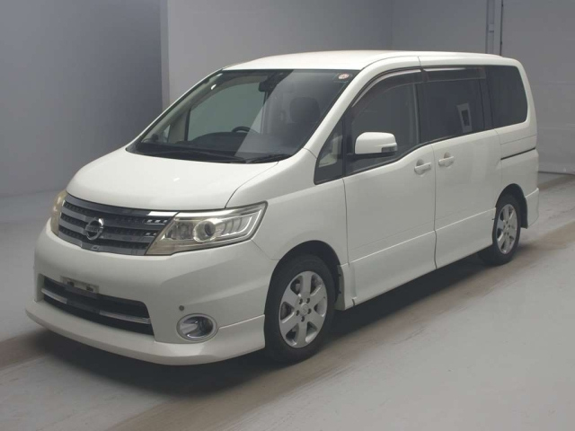 NISSAN SERENA 2010
