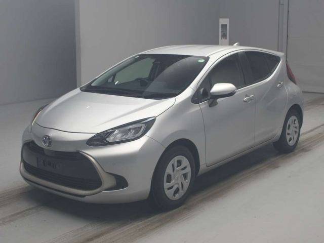 TOYOTA AQUA 2022