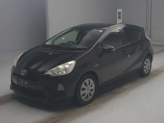 TOYOTA AQUA 2012