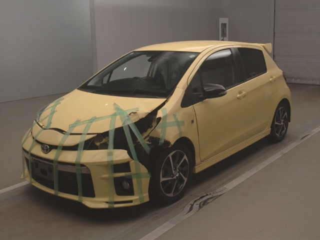 TOYOTA VITZ 2019