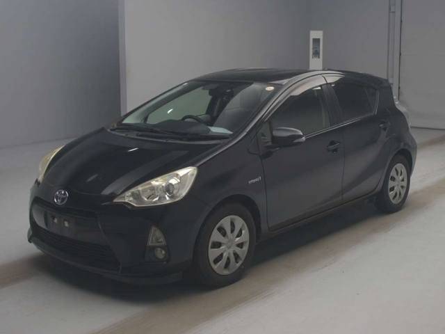 TOYOTA AQUA 2012
