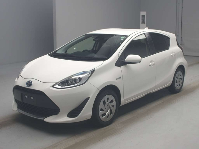 TOYOTA AQUA 2020