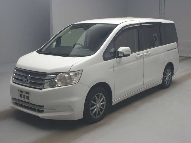 HONDA STEP WAGON 2013