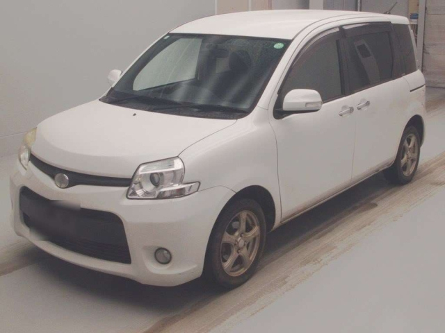 TOYOTA SIENTA 2012