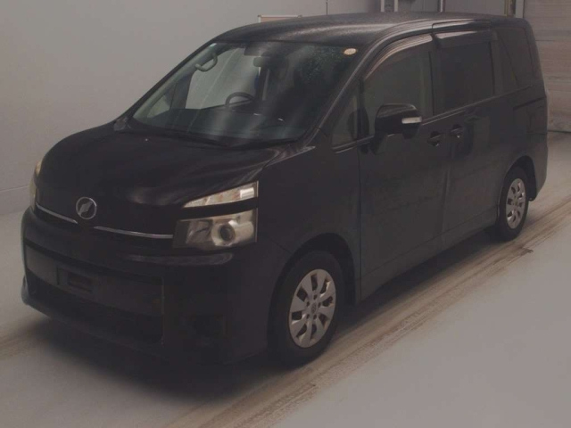 TOYOTA VOXY 2012