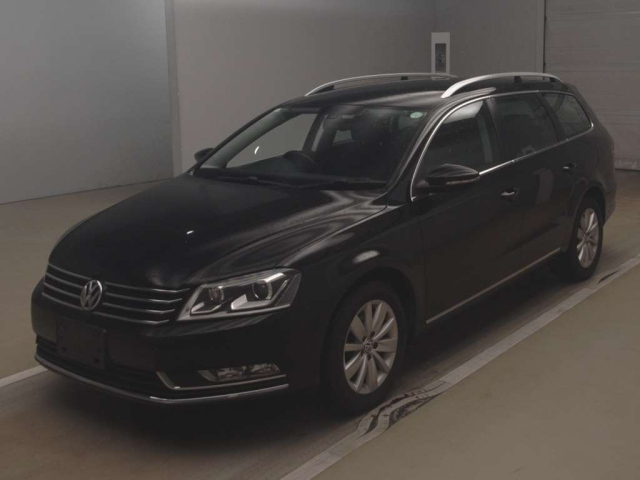 VOLKSWAGEN PASSAT VARIANT 2013