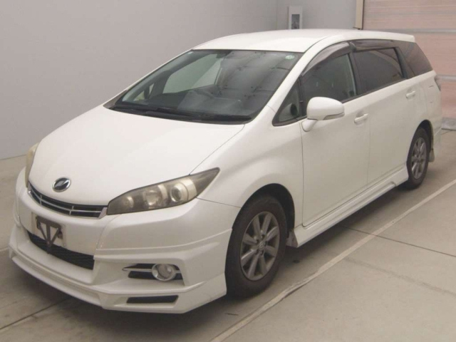 TOYOTA WISH 2012