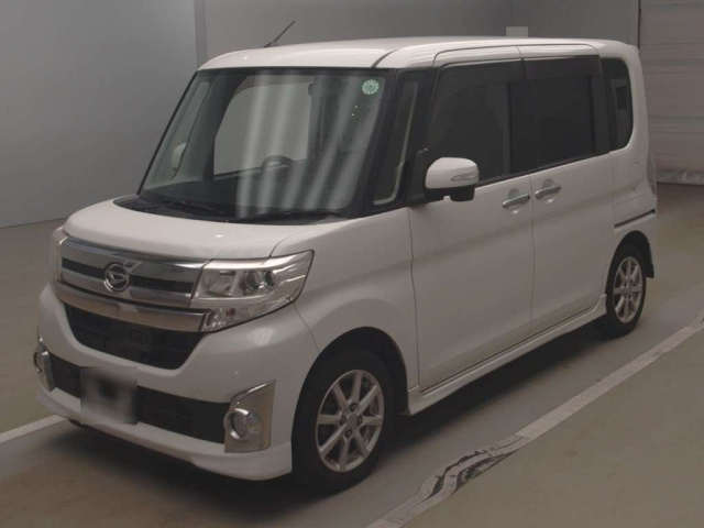 DAIHATSU TANTO 2014