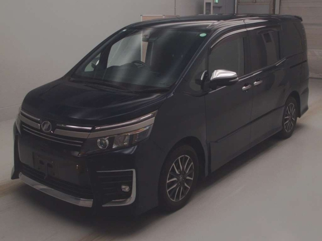 TOYOTA VOXY 2016