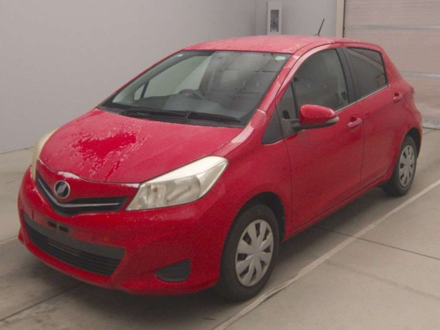 TOYOTA VITZ 2011