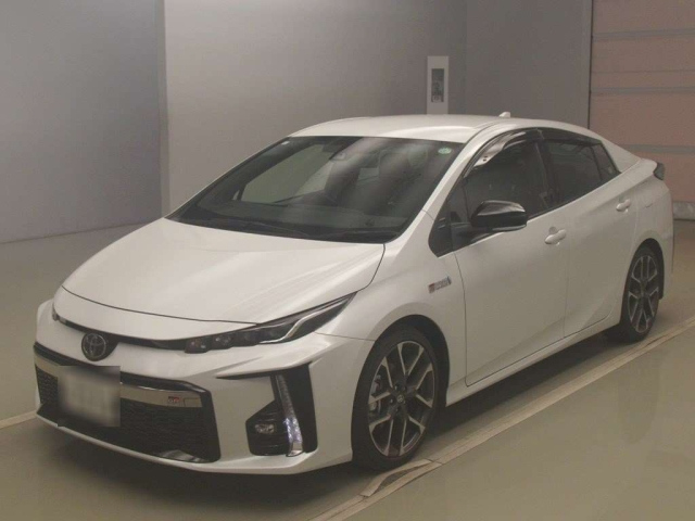 TOYOTA PRIUS PHV 2021