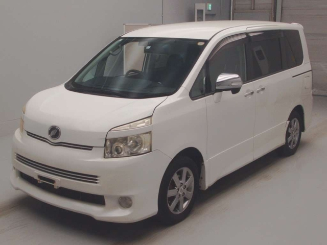 TOYOTA VOXY 2008