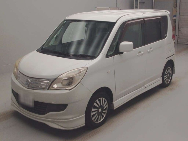 SUZUKI SOLIO 2011