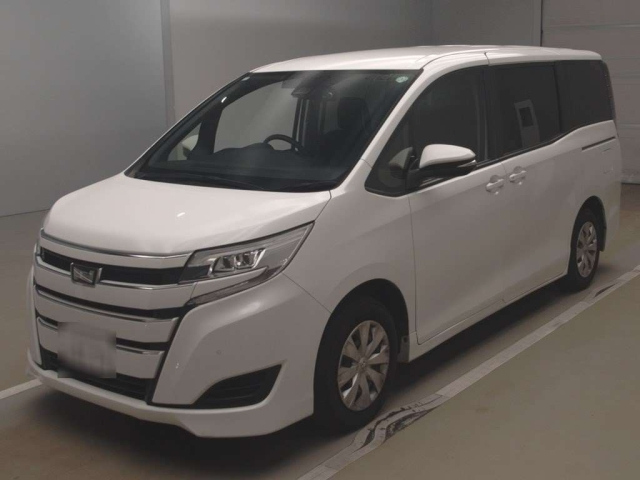 TOYOTA NOAH 2020