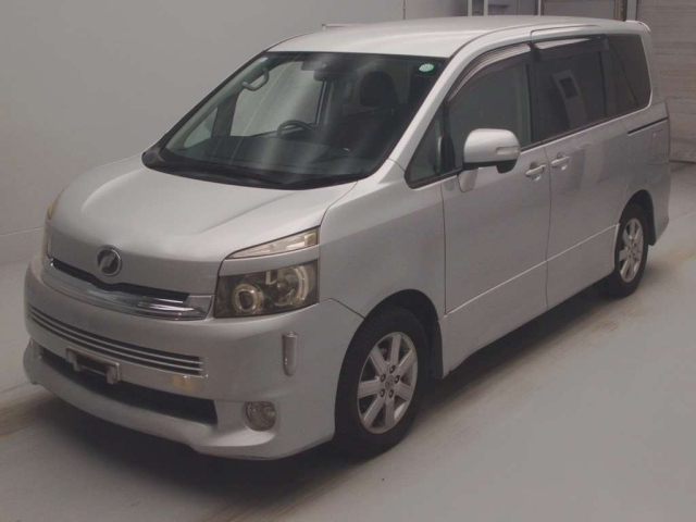 TOYOTA VOXY 2007