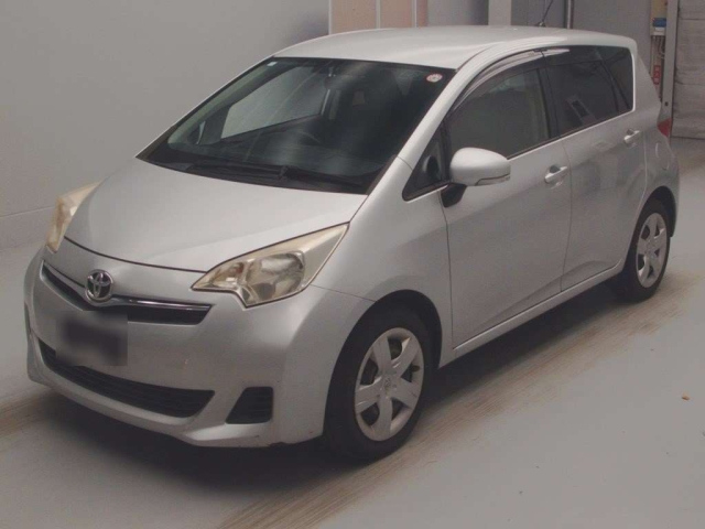 TOYOTA RACTIS 2012