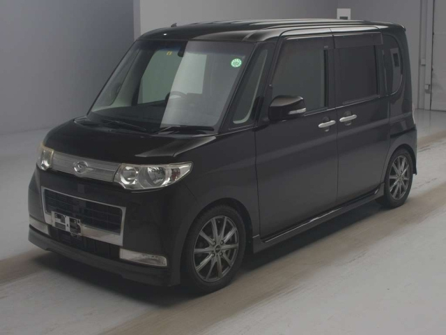 DAIHATSU TANTO 2009