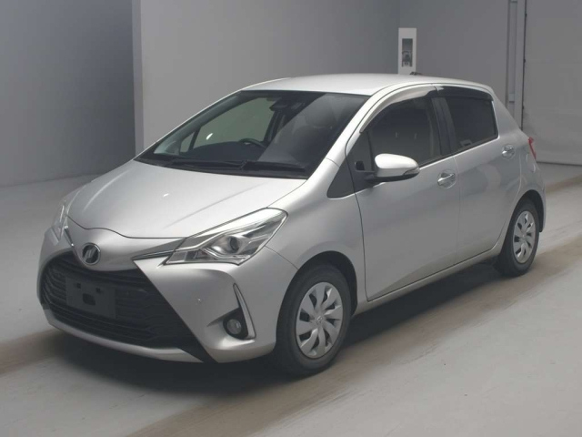 TOYOTA VITZ 2019
