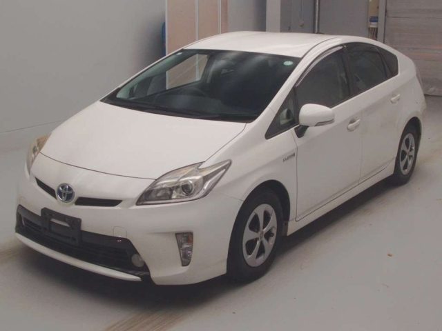TOYOTA PRIUS 2014