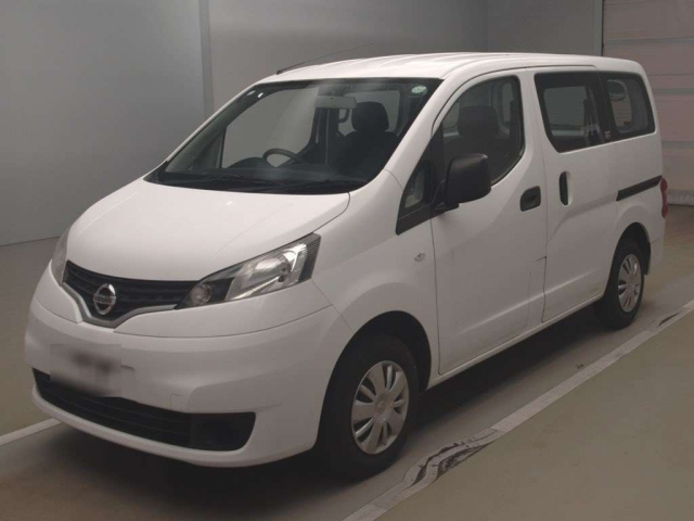 NISSAN NV200 2019